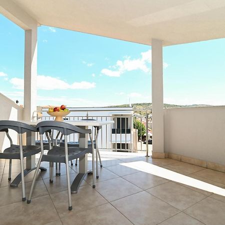 Apartmani Adria Trogir Exteriör bild