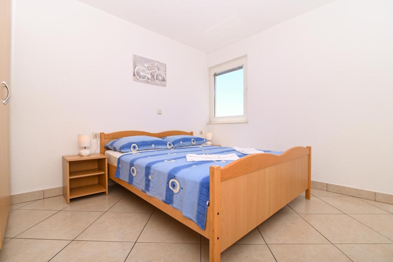 Apartmani Adria Trogir Exteriör bild