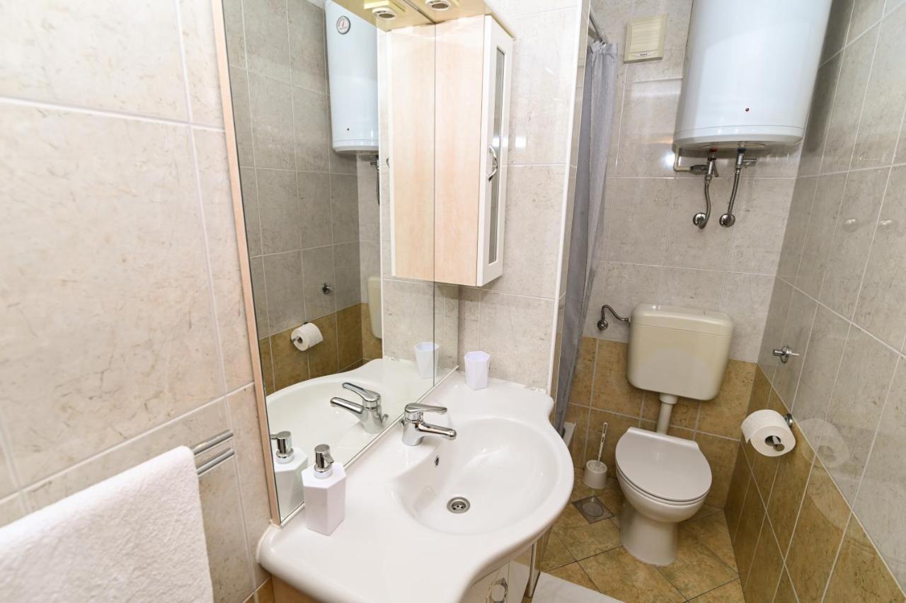 Apartmani Adria Trogir Exteriör bild