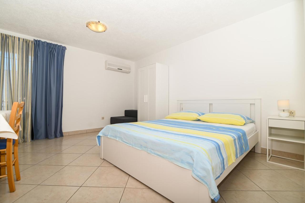 Apartmani Adria Trogir Exteriör bild